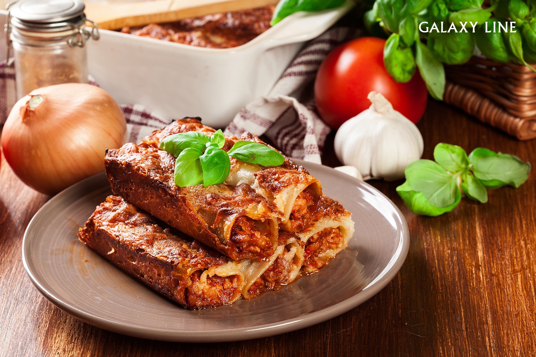 Каннеллони с мясной начинкой под соусом бешамель рецепт – Итальянская кухня: Паста и пицца. «Еда»